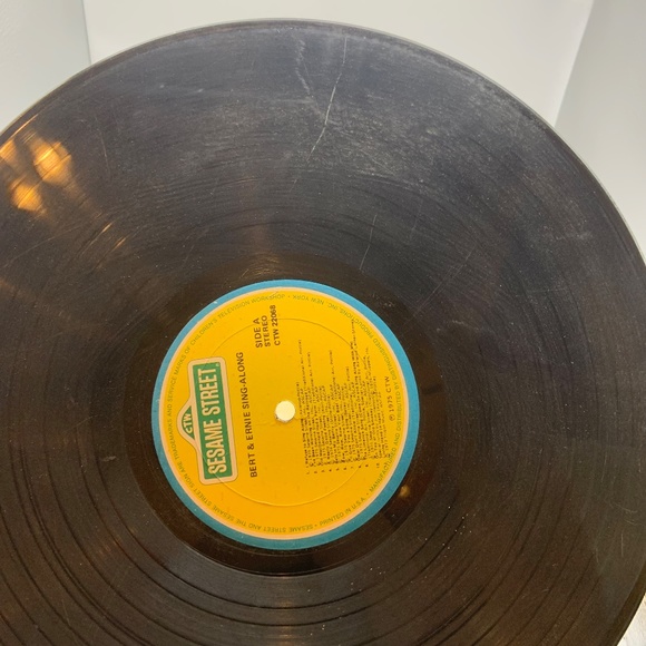 Vintage Sesame Street Vinyl Ernie and Bert Sing-Along LP Record Album - Picture 15 of 15